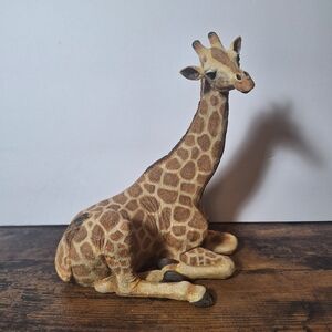 Giraffe Laying Living Stone Inc. 2001 Ceramic Figurin Vintage